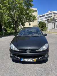 Peugeot 206 1.4 com teto panorâmico