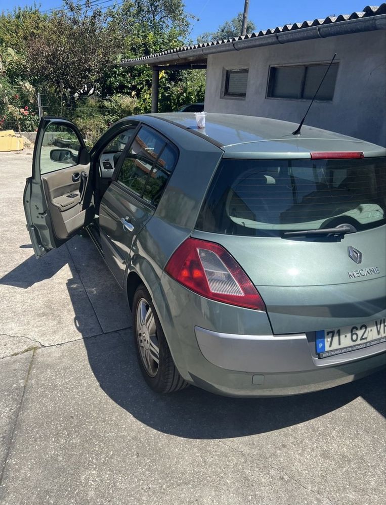 Renault megane 1.5 (Leia a discrição)