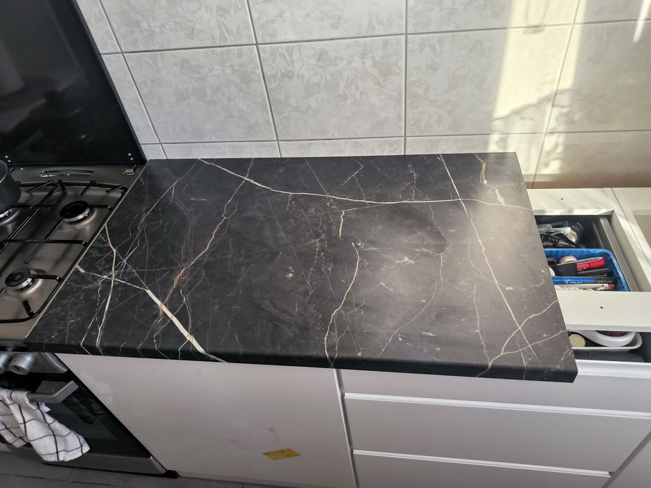 Blat kuchenny z listwą boczną