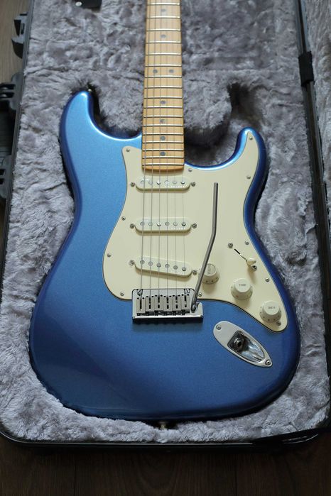 Fender American Ultra Stratocaster MN COB