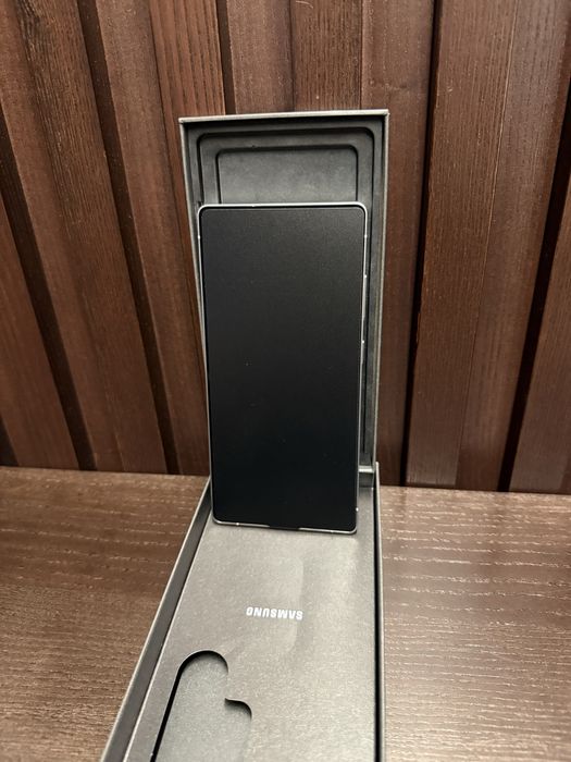 Samsung s25 Ultra Titanium Silver Blue