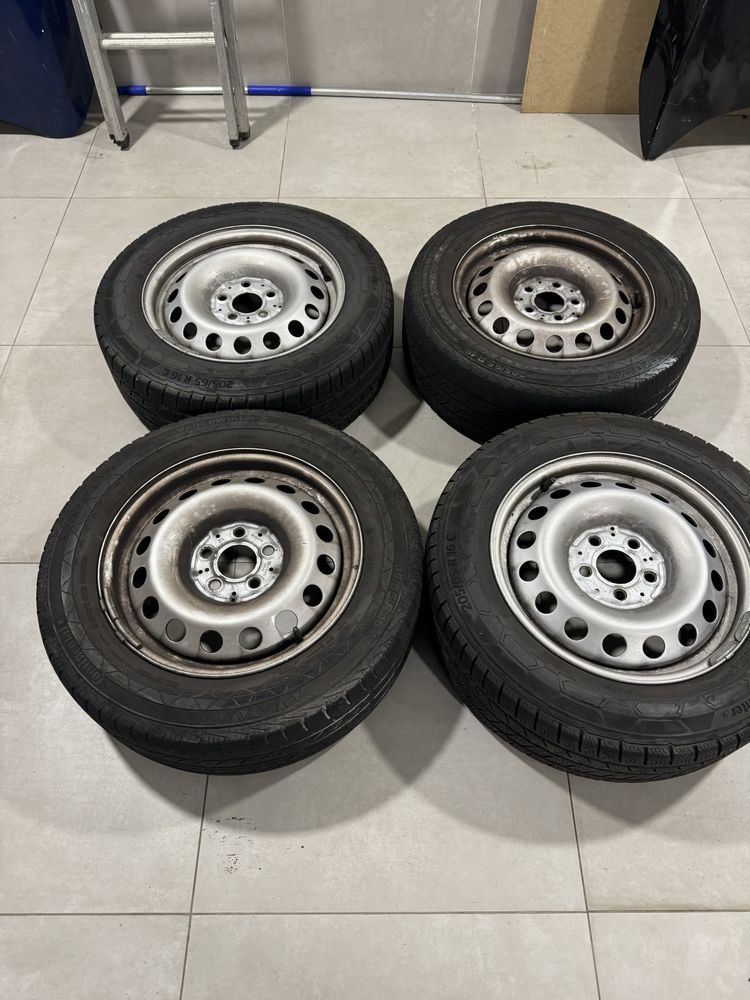 4 Jantes com pneus mercedes vito