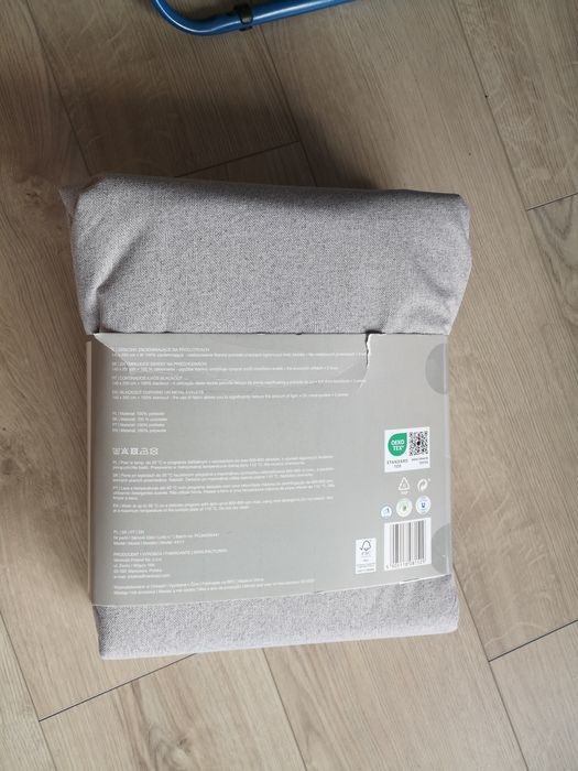 Zasłony nowe zaciemniające na przelotkach 140x250 cm, 2 sztuk