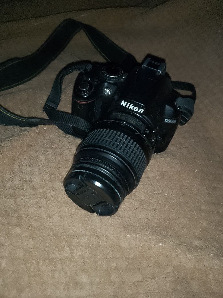 Aparat Nikon d3000