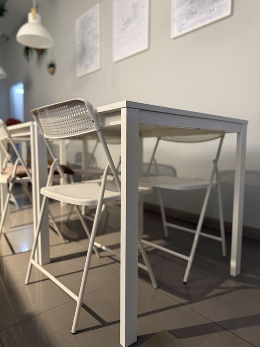 Mesa IKEA Bom Estado