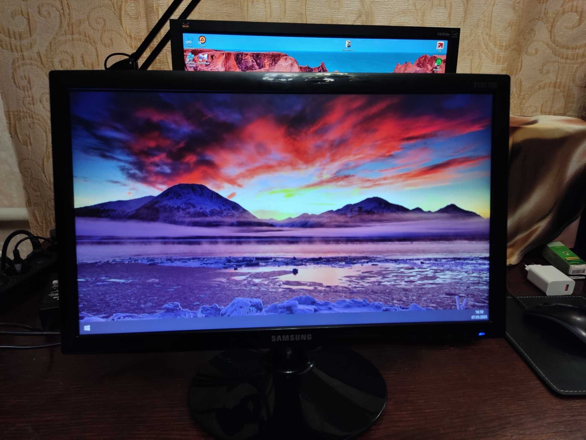 Монитор Samsung S19C150N