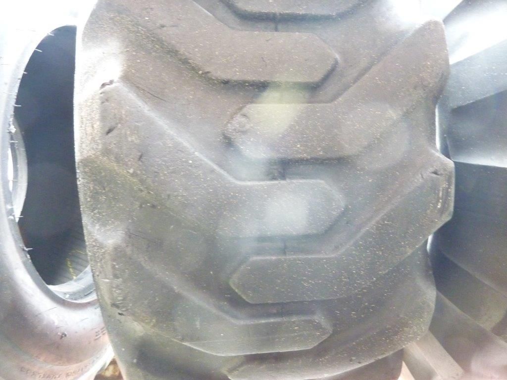 Opona używana przemysłowa 15-19.5 15R19.5 FIRESTONE SUPER 300zł W1165