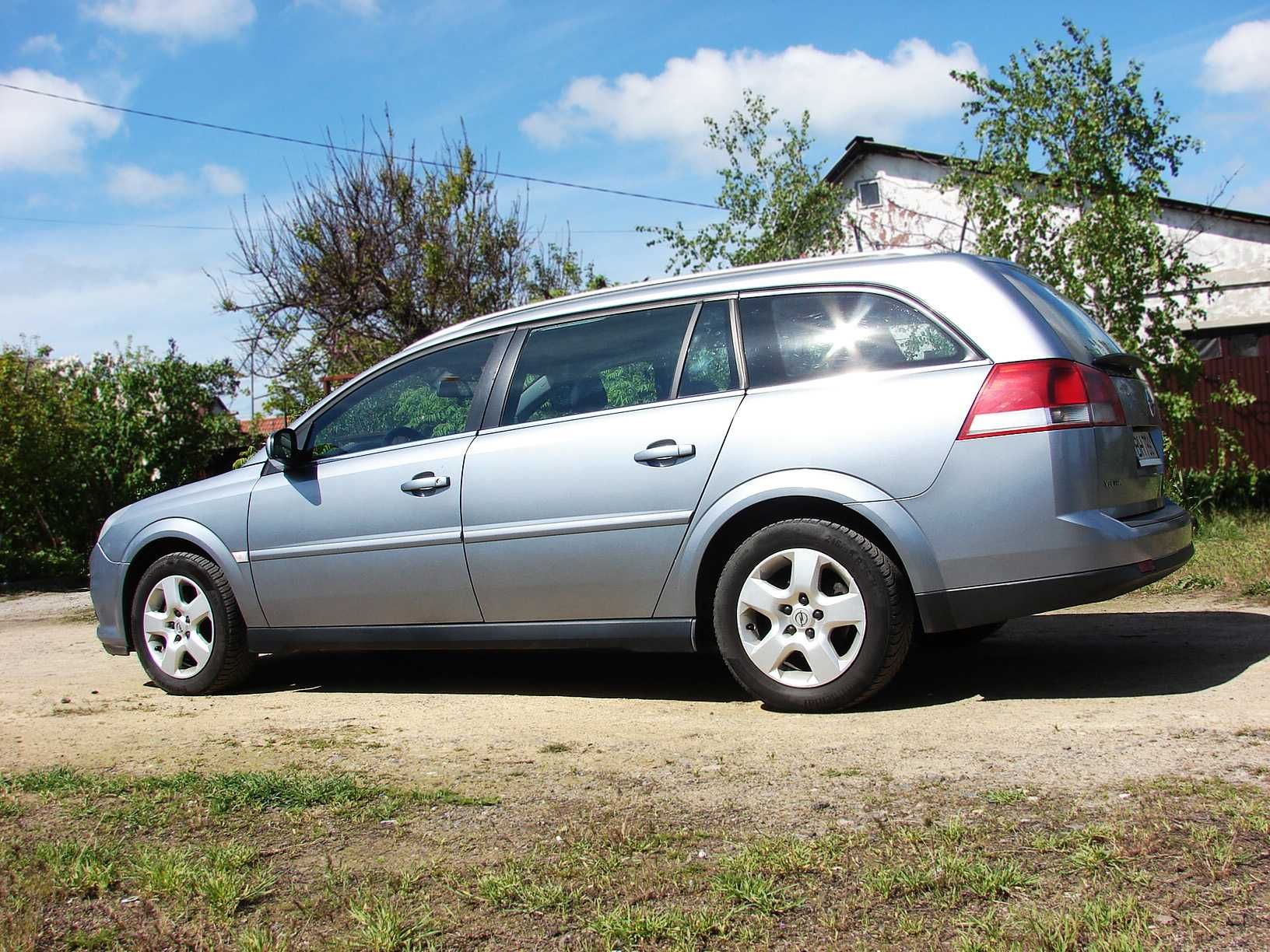 Opel Vectra C 1.9 CDTi механика 6-ст 2006 год