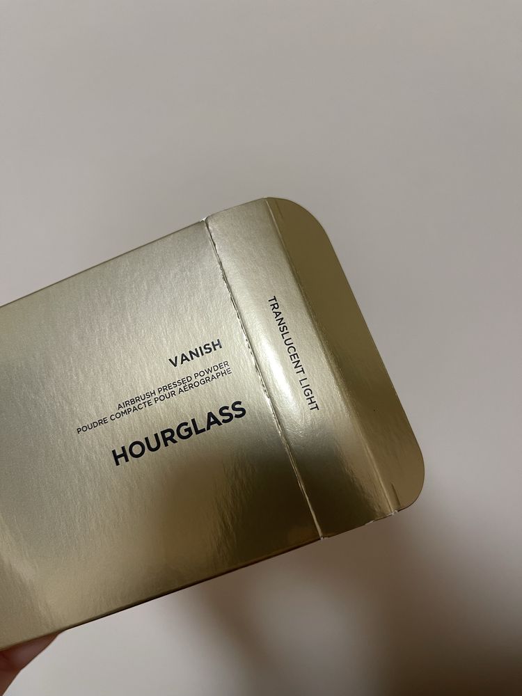 Hourglass Vanish Airbrush Pressed Powder