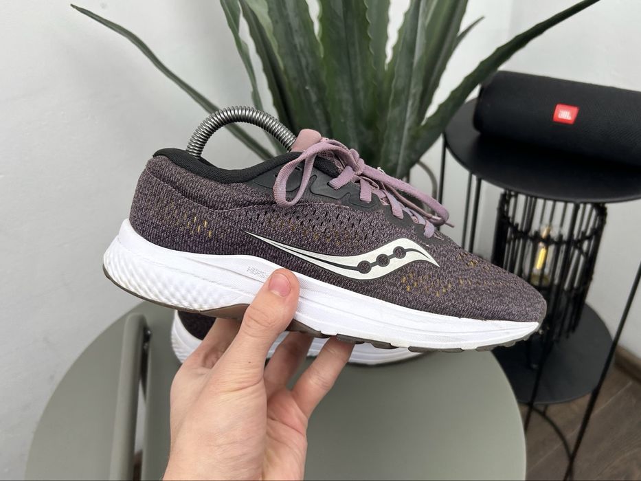 Оригінал! Кросівки Saucony Clarior 39 розмір М05723