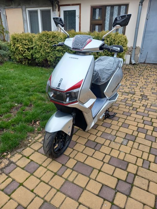 Скутер електричний  Crosser V5 2500W
