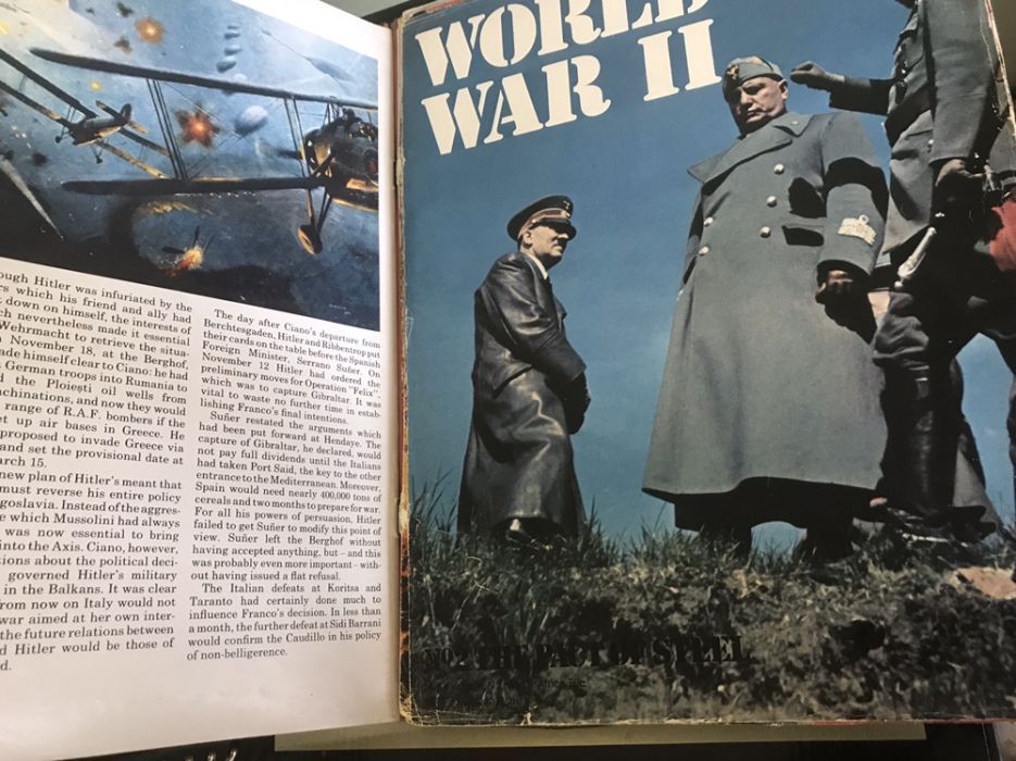 Книга World War 2