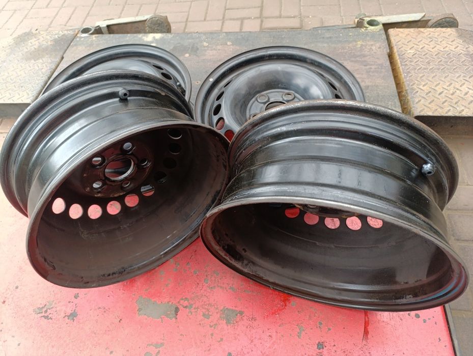 5x120 Felgi Stalowe 16 VW Transporter T5 T6 Amarok 6.5JX16 ET51 4SZT