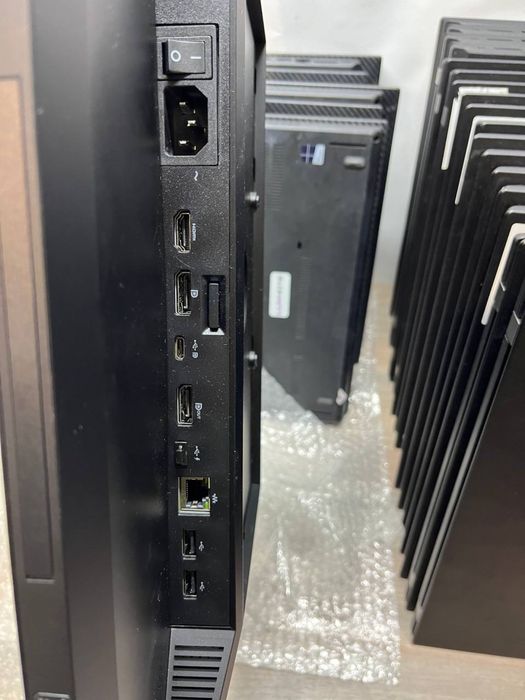 Монітор HP E27d G4 27” QHD IPS з камерою, USB-C, LAN – як новий