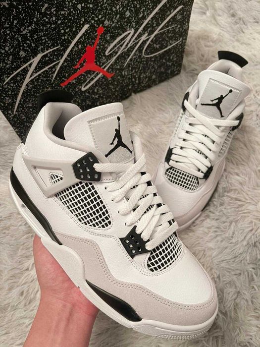 Buty damskie Trampk Jordan 4 Retro Military Black R.39