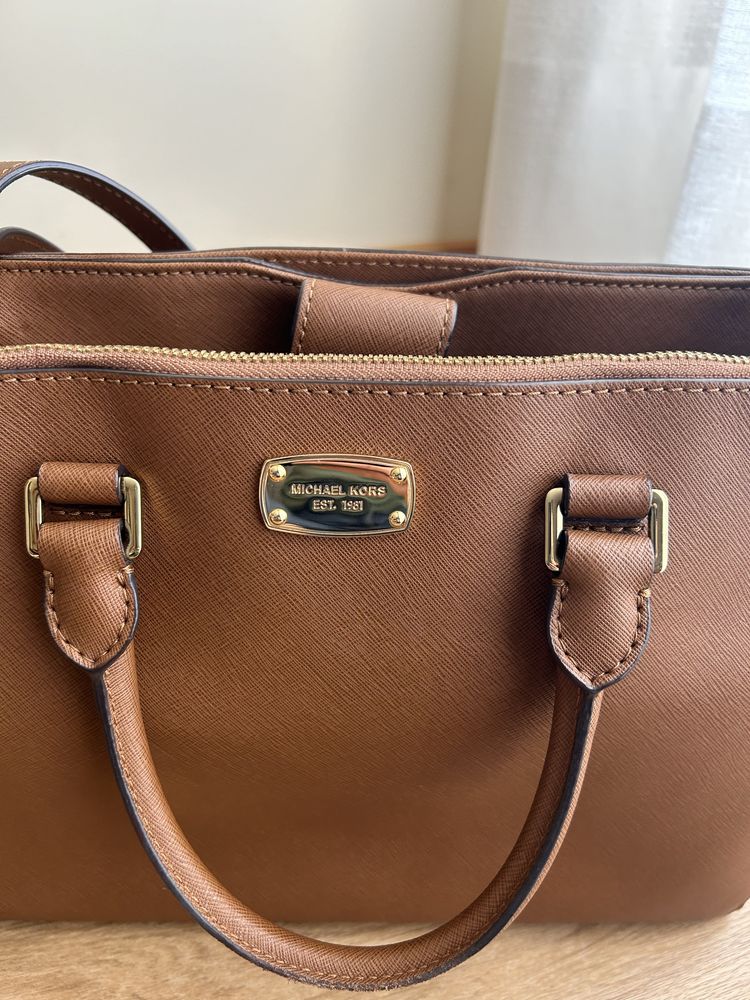 Mala Michael Kors camel