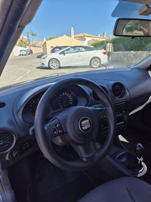 Seat Ibiza 1.2 2005 • 216.000 km • Bom estado