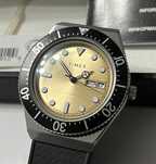 TIMEX M79 Automatic TW2W47600 zegarek męski retro automat Złota tarcza