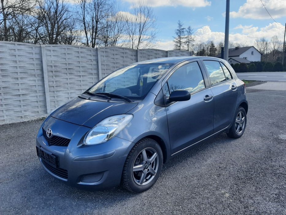 Toyota Yaris 1.3 vvti Limited REZERWACJA