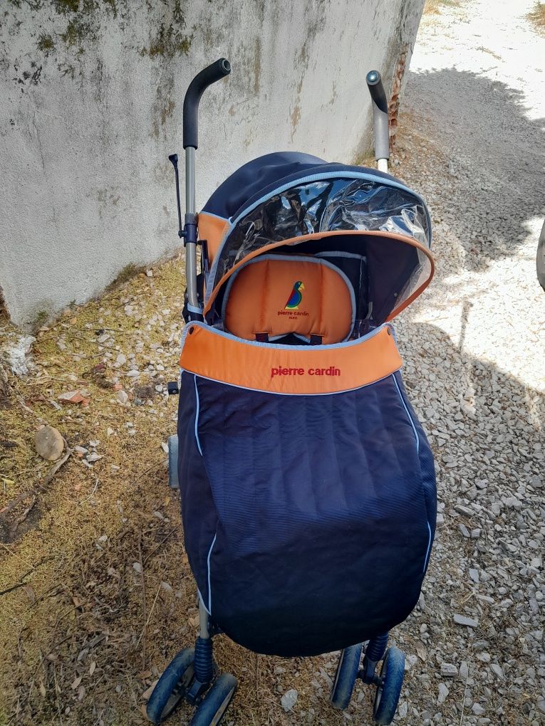 Carrinho criança/ bébé Pierre Cardin