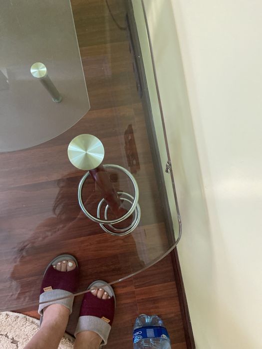 Столик стікляний