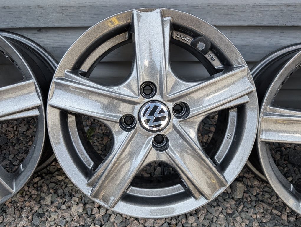 Титанові диски Volkswagen Renault 4*100 R14 4/100 14 ET 40