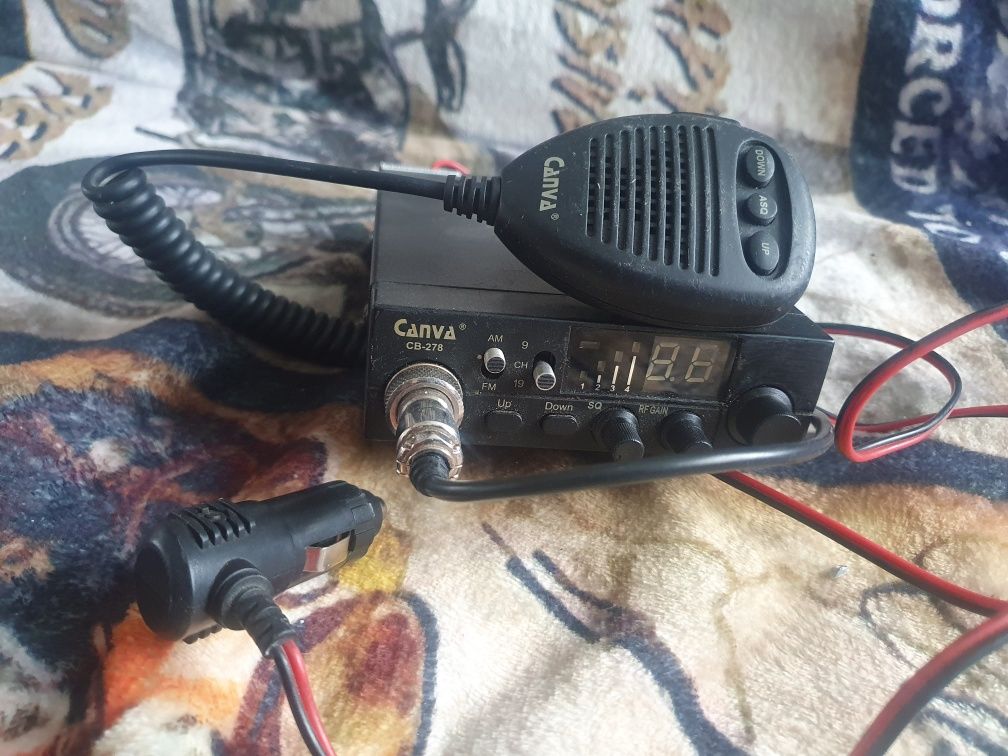 Canva 278 CB radio
