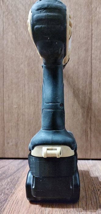 Adapter DeWalt XR18 na baterie Panasonic EY 14,4V 18V