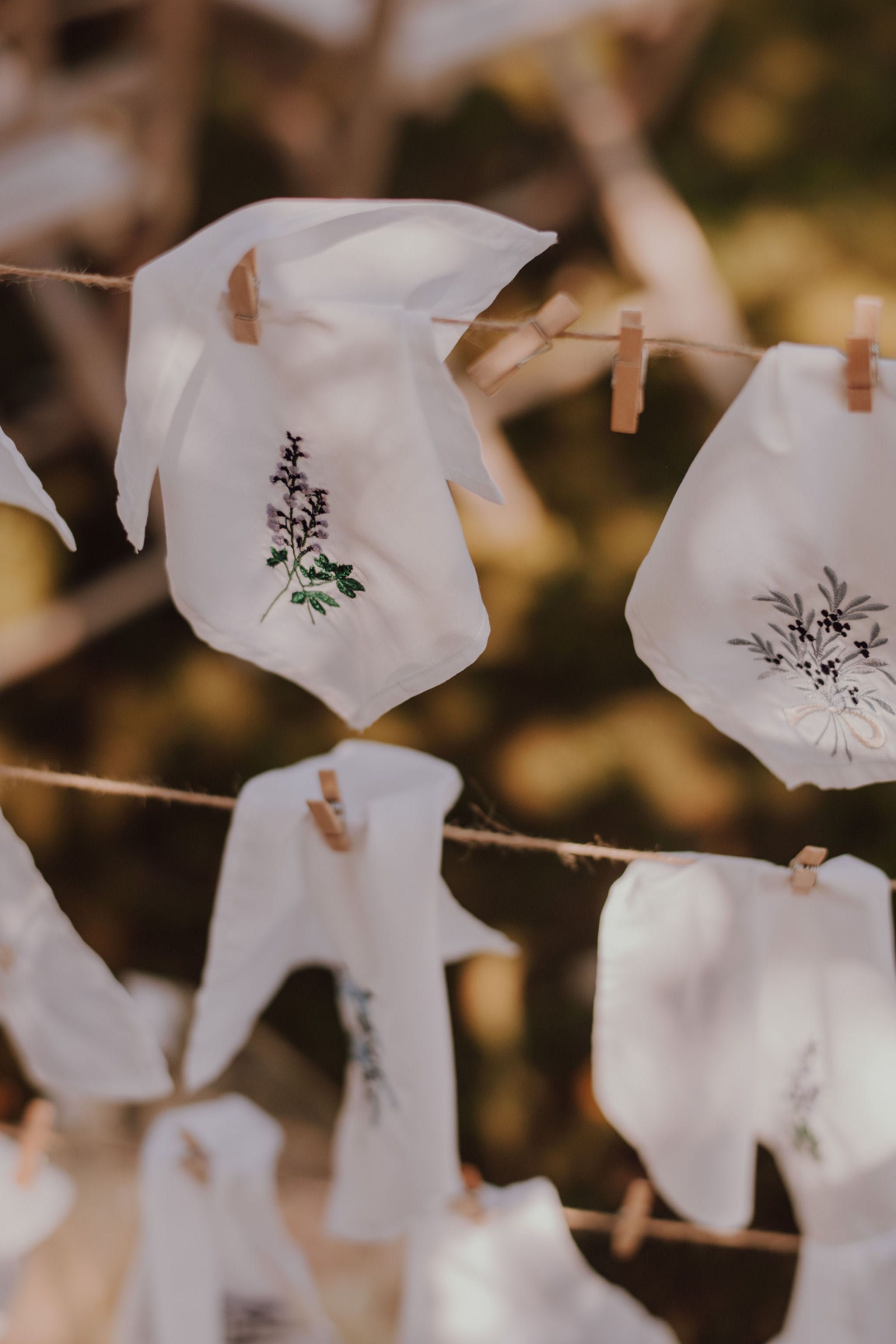 Estrutura de madeira com cordas decoração