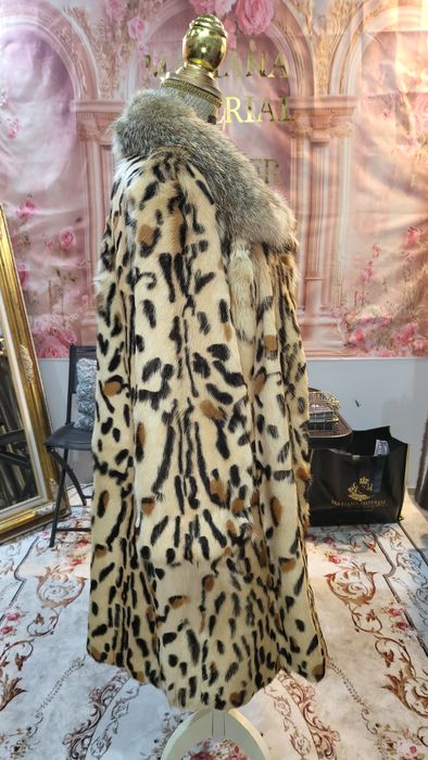 Lindíssimao casaco pêlo autêntico de Cabrito estampado leopardo