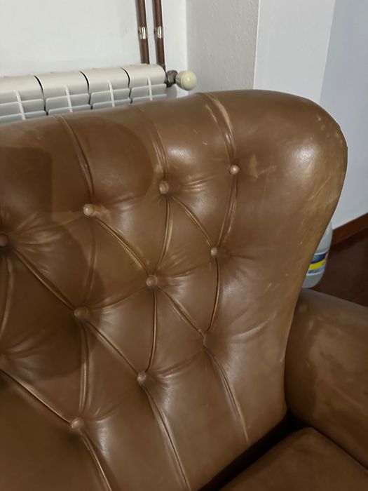 Sofás/ Poltronas pele