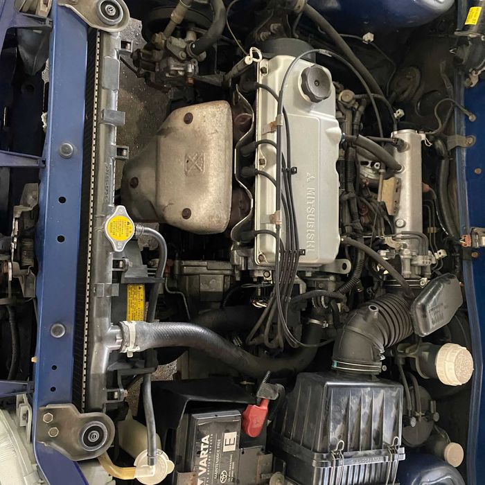 Mitsubishi Lancer 1.3 GLX 1996 com 148740