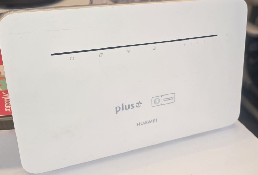 Ruter wifi  karta sim huawei