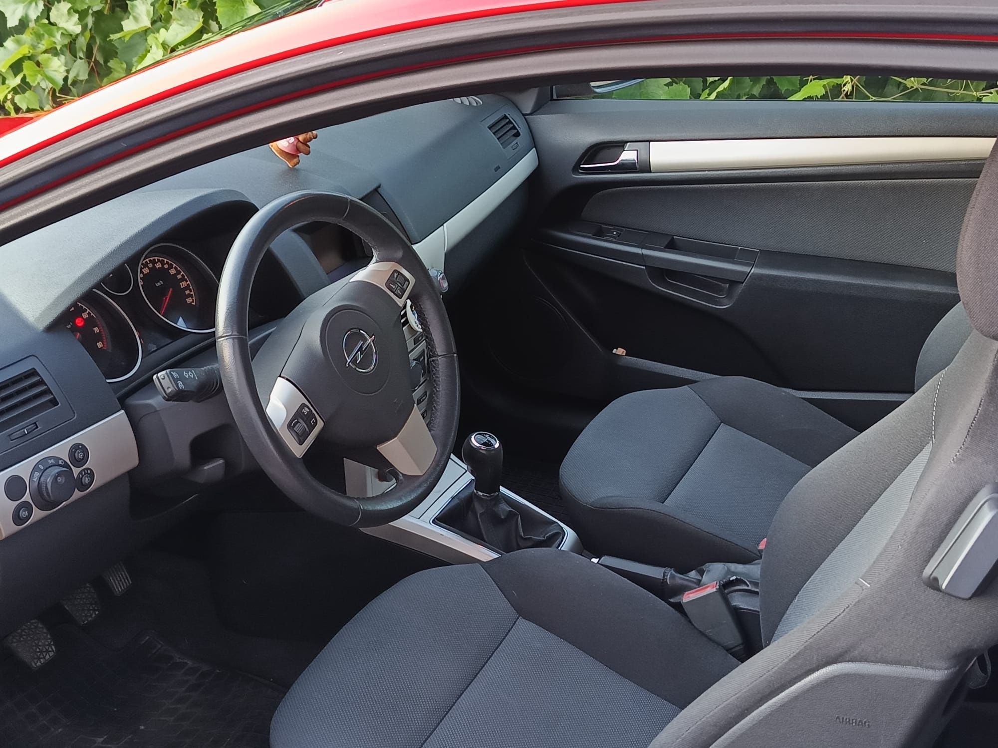Astra H GTC 1.6 116 KM Mały przebieg