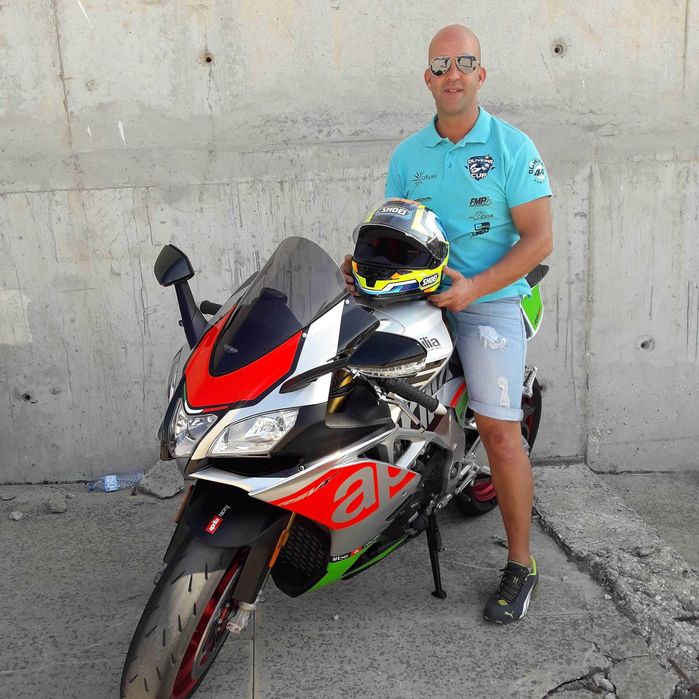 Aprilia RSV4 RF 2017