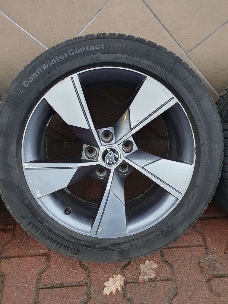 Oryginalne Felgi Koła 17" Skoda Octavia 5x112 Et45+225.50.17