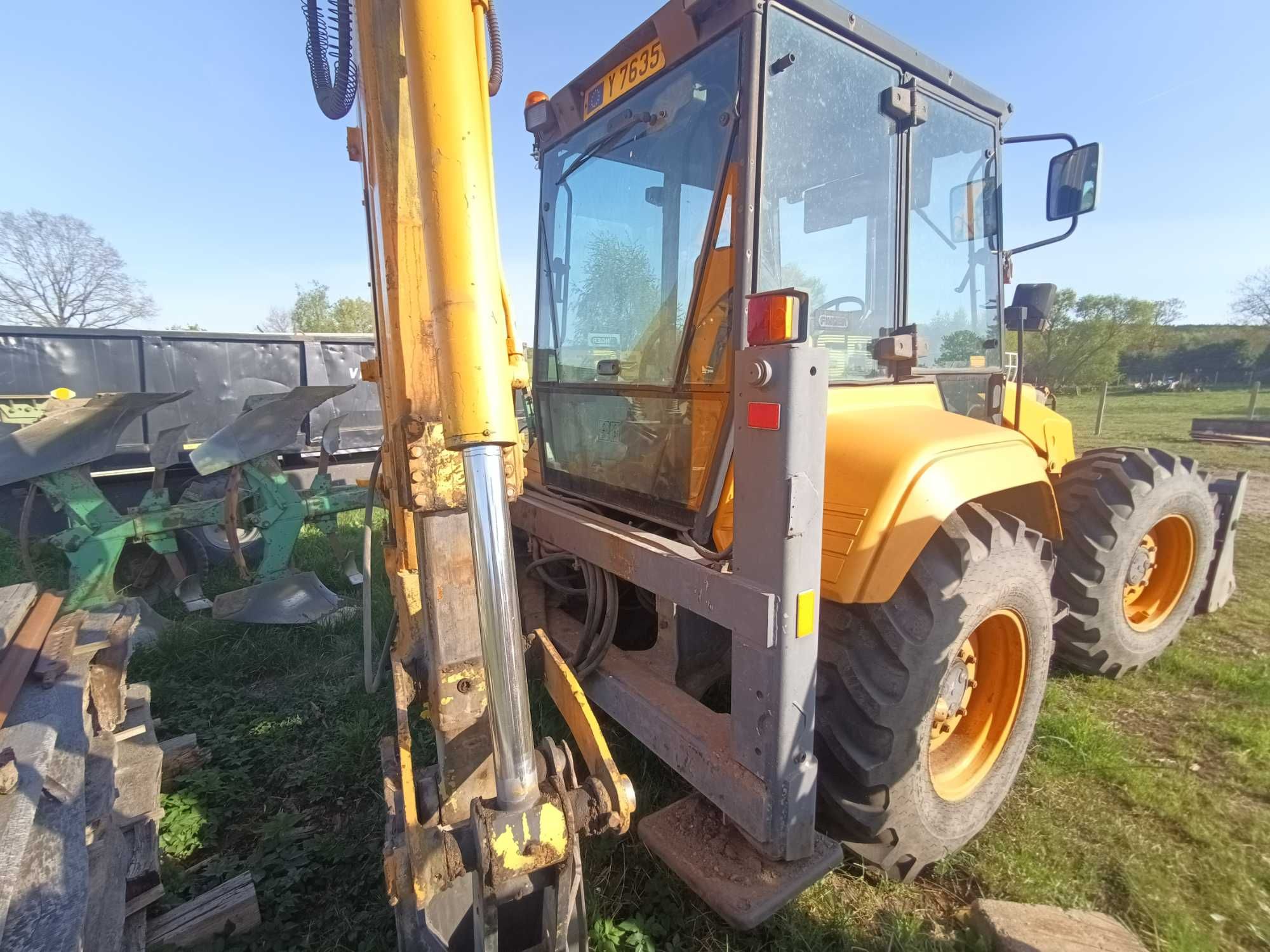 Koparko ładowarka MF Fermec 965