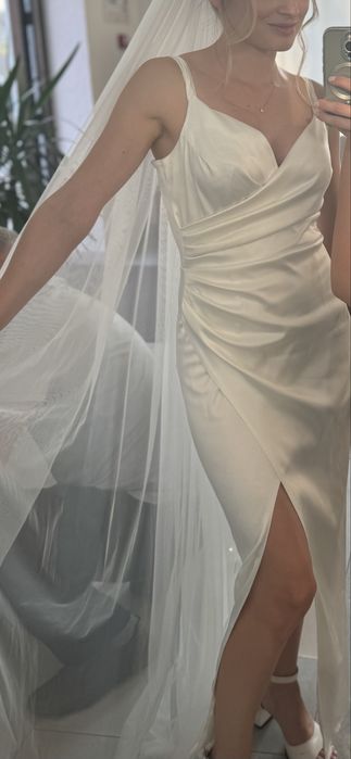 Весільна сукня розмір S/вечірня сукня