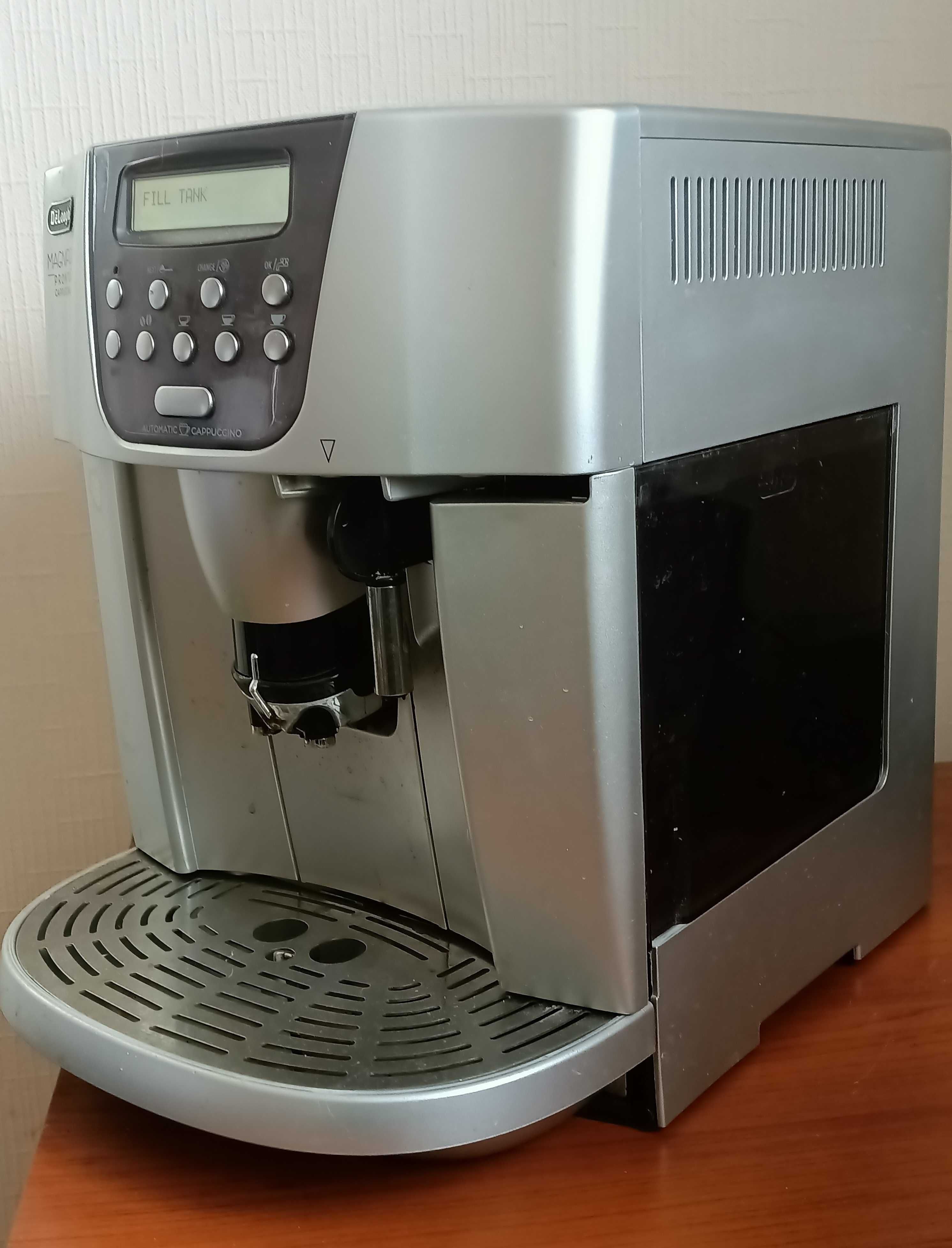 Кофемашина «DeLonghi».  Рабочее состояние.