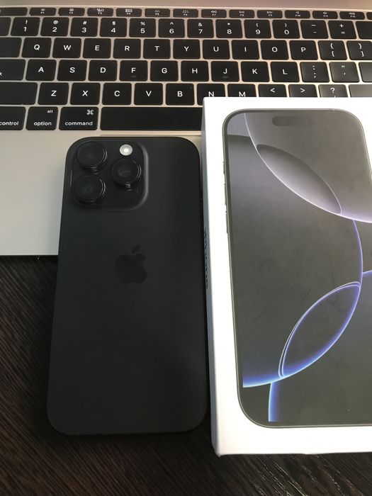 Apple iphone 16 Pro 256Gb Black Titanium Neverlock