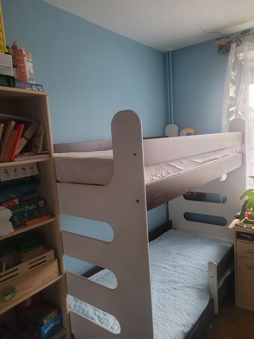 Łóżko piętrowe z szufladą