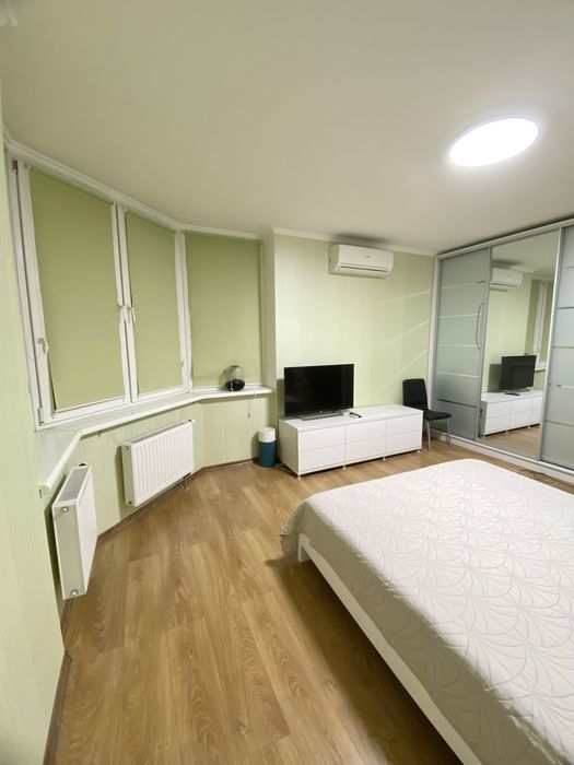 Оренда 3-кімнатної квартири на Оболоні. Азов 4в. Метро 10 хв