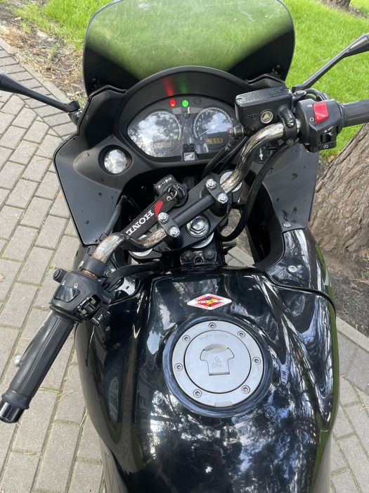 Продам Honda CBF600 2010 года