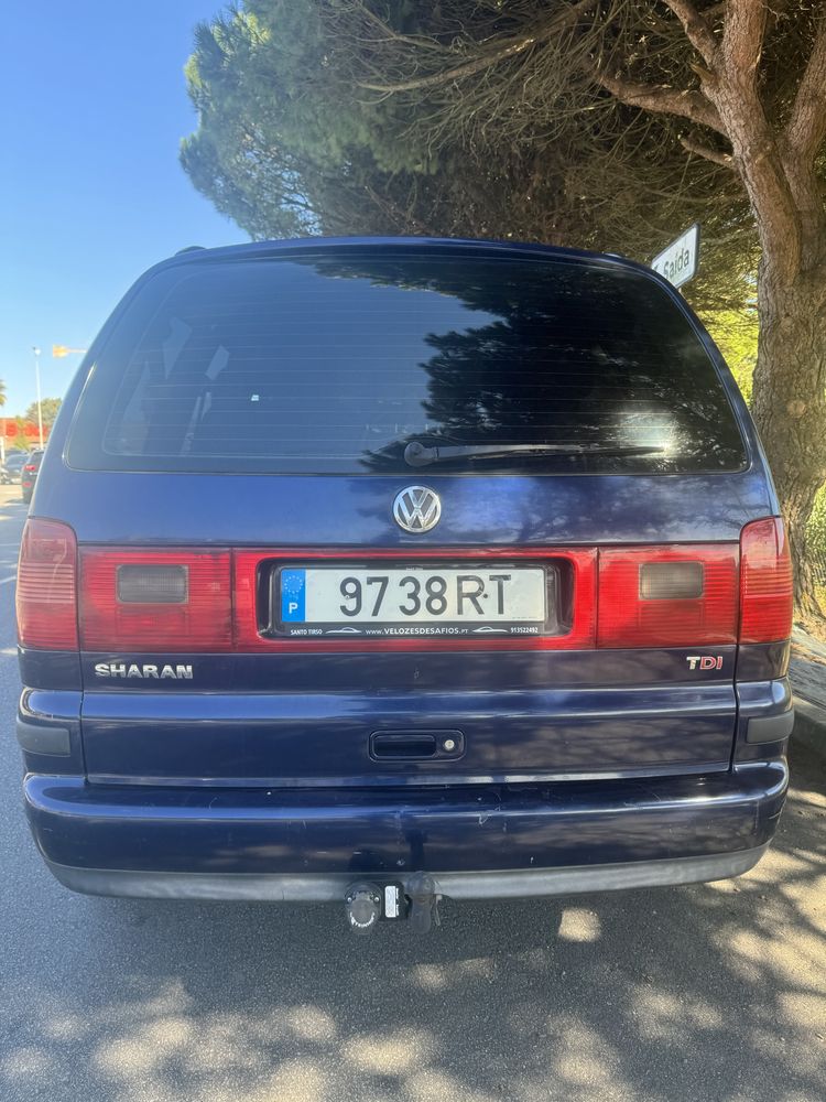 Vw Sharan com poucos klm