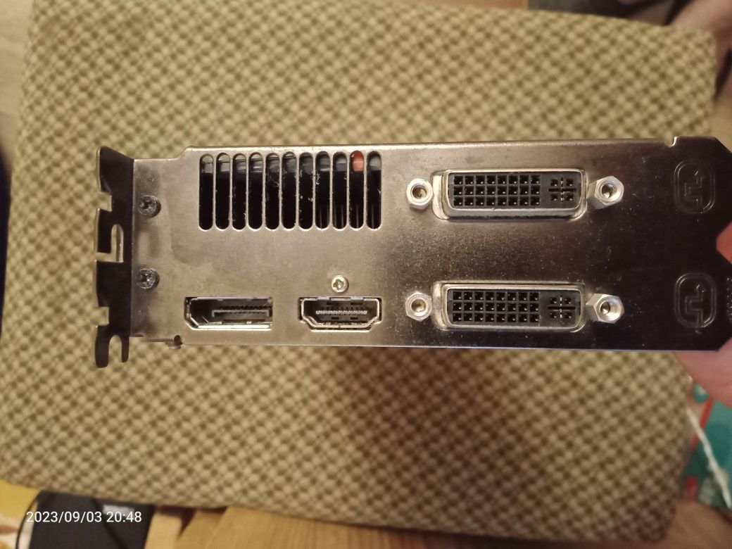 Radeon HD5850 1gb GDDR5-256bit