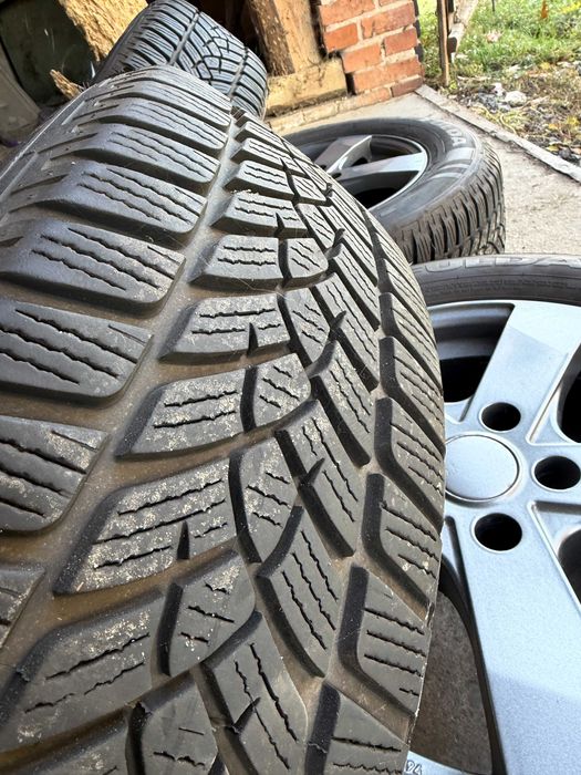 Koła Opony Alufelgi 215/65/r16 98H 5x112 Otwór 57.1 ET 40 Audi Skoda