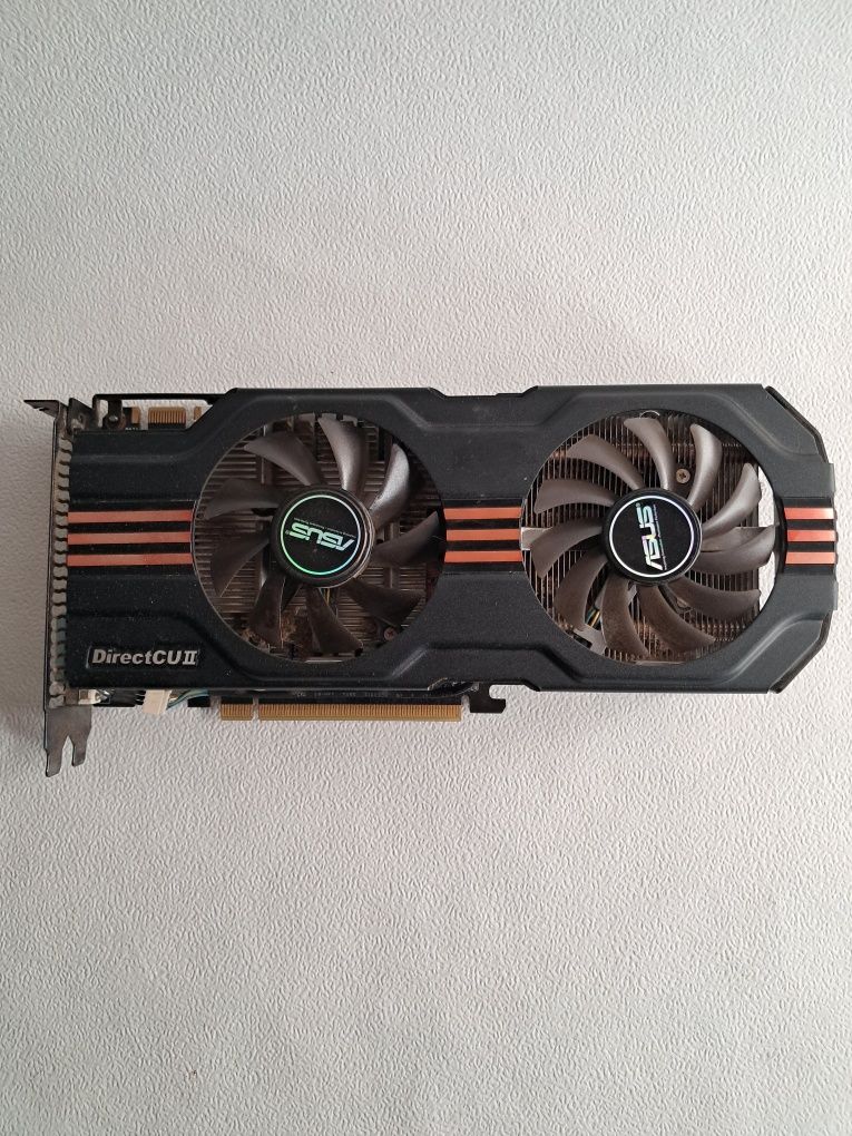 Материнская плата ,и видеокарта Asus
