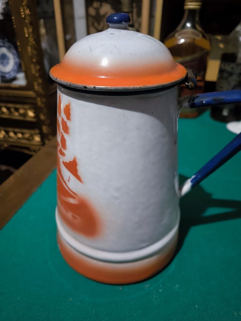 Cafeteira esmaltada antiga