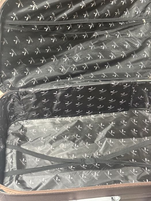 Велика валіза для подорожей, недорого