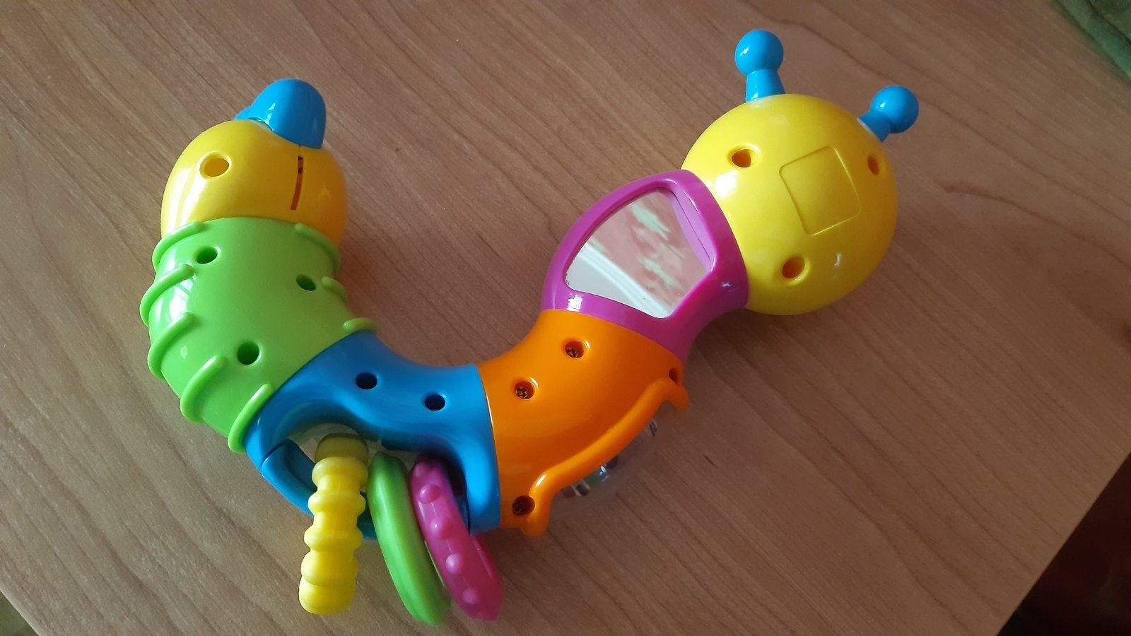 Забавная развиающая игрушка LIMOTOY трещетка гусеница